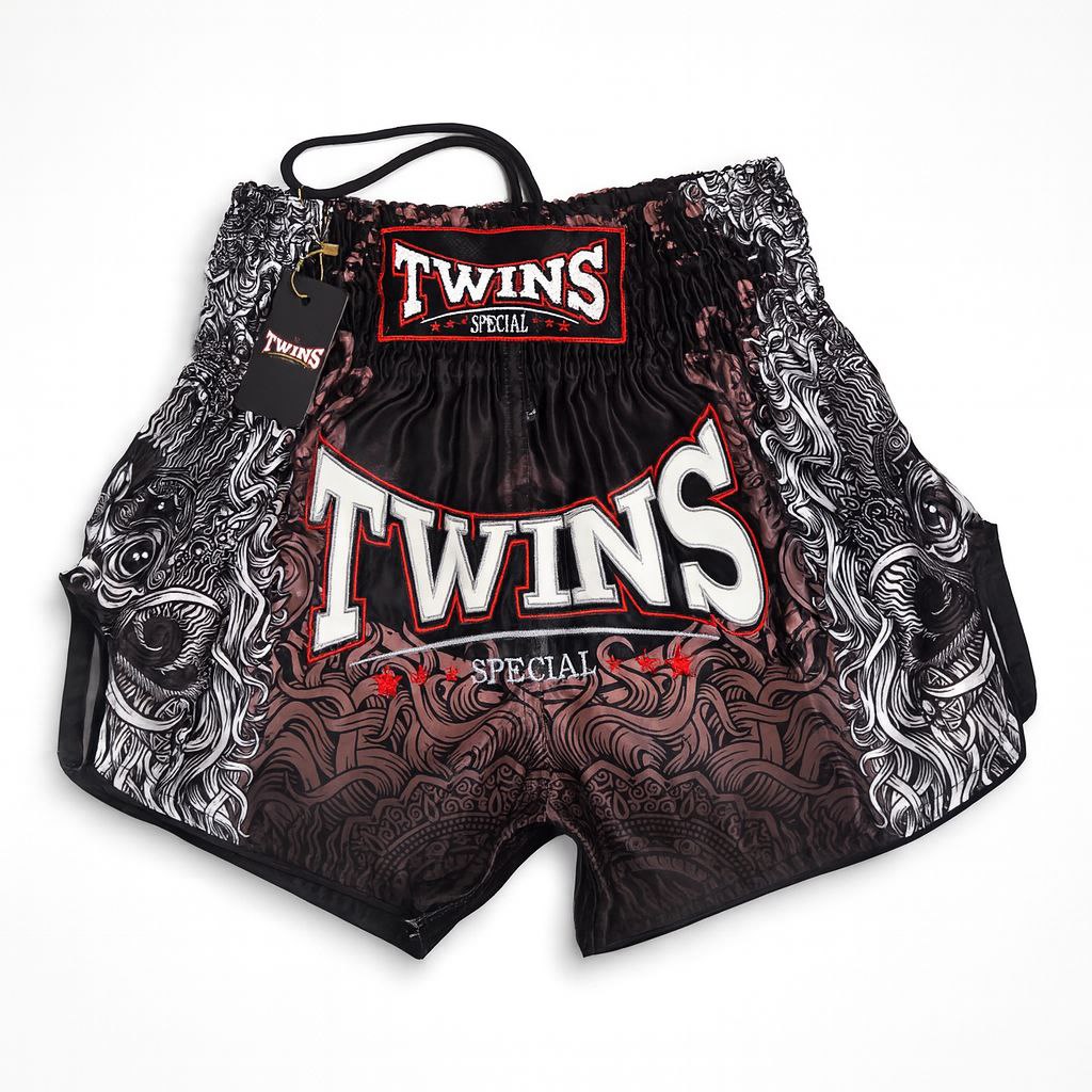 شورت مویتای و کیک بوکسینگ